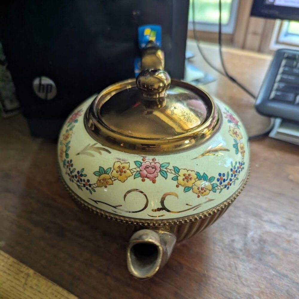 Gibsons Round Tea Pot - Picture 3 of 4